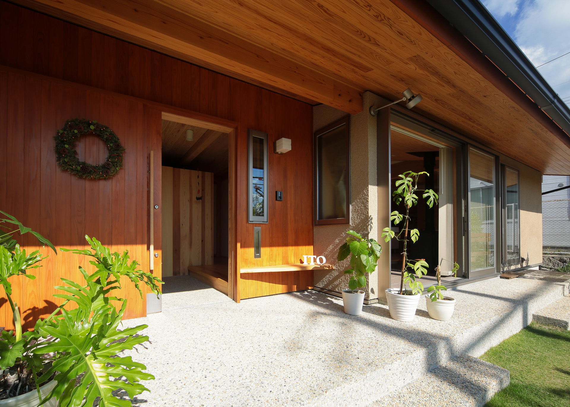 庭とつながる心地よさを愉しむ、可児の木造住宅